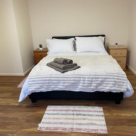 Single And Doubles Rooms Close To Central Londen Buitenkant foto