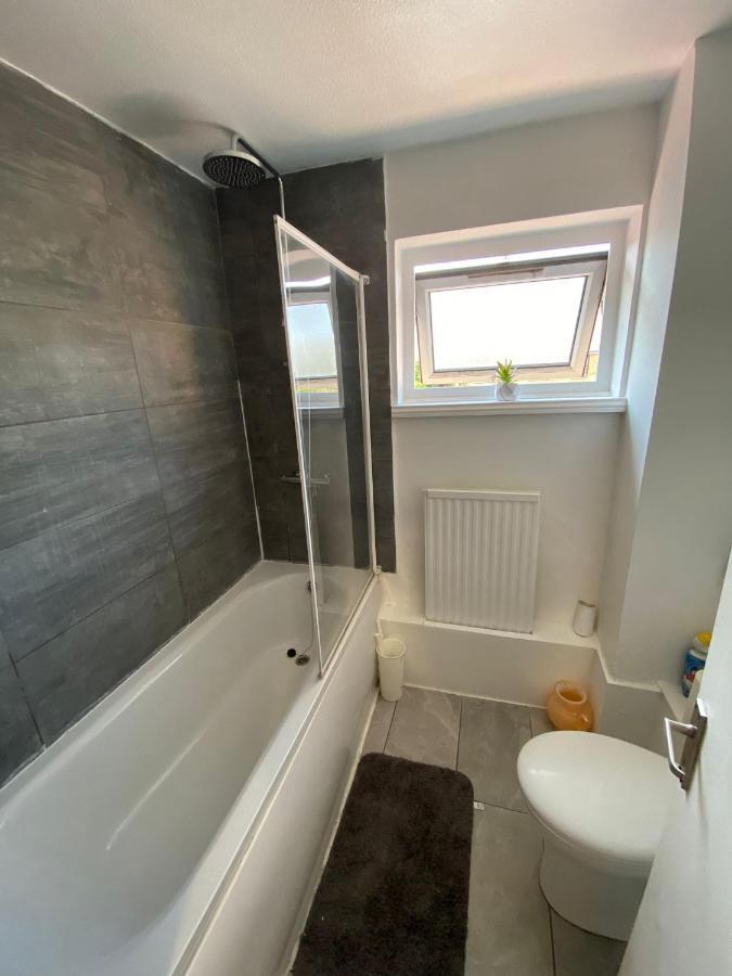 Single And Doubles Rooms Close To Central Londen Buitenkant foto