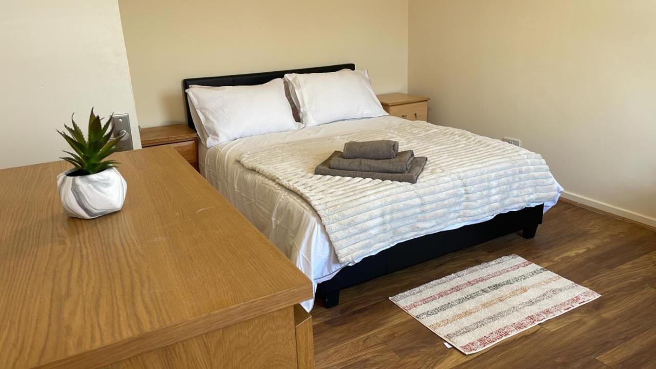 Single And Doubles Rooms Close To Central Londen Buitenkant foto