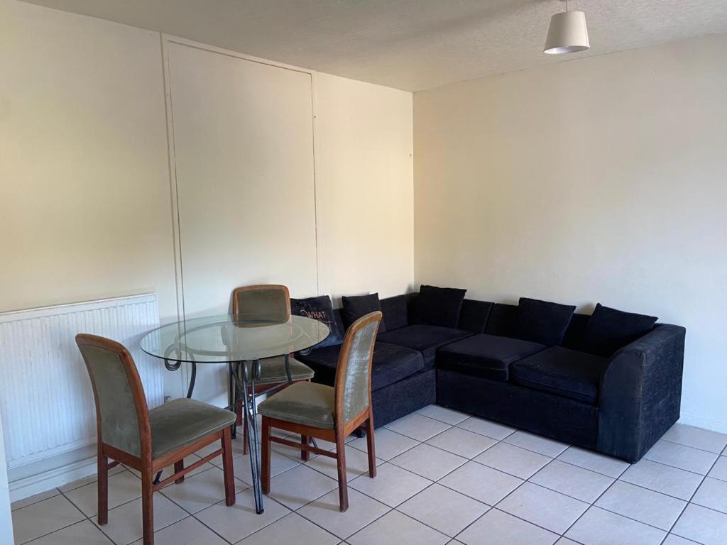 Single And Doubles Rooms Close To Central Londen Buitenkant foto